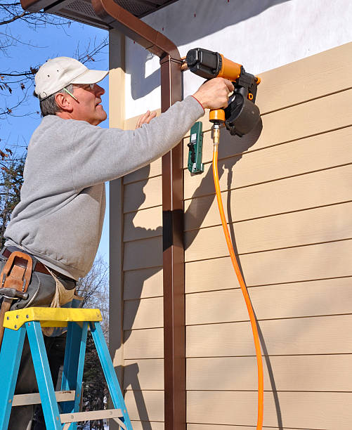 Siding Removal and Disposal in New Port Richey East, FL